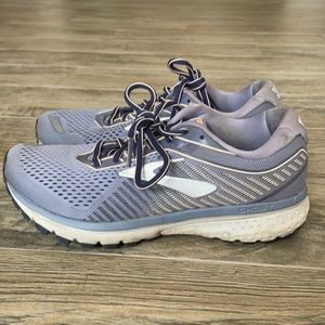 Brooks Ghost 12 women’s running shoe